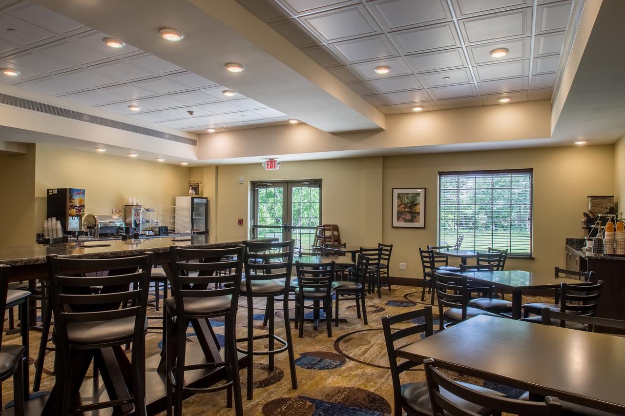 Cobblestone Inn & Suites - St Marys St. Marys Экстерьер фото