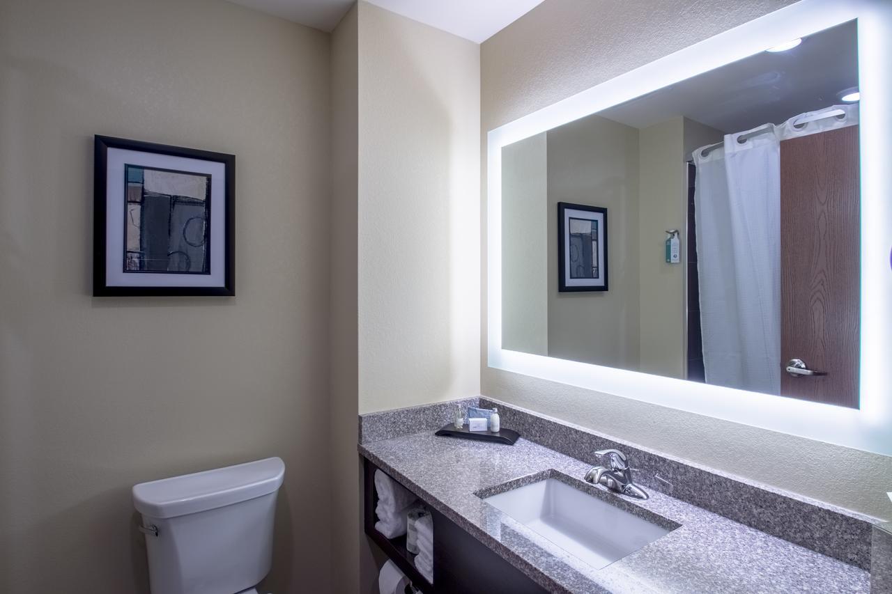 Cobblestone Inn & Suites - St Marys St. Marys Экстерьер фото